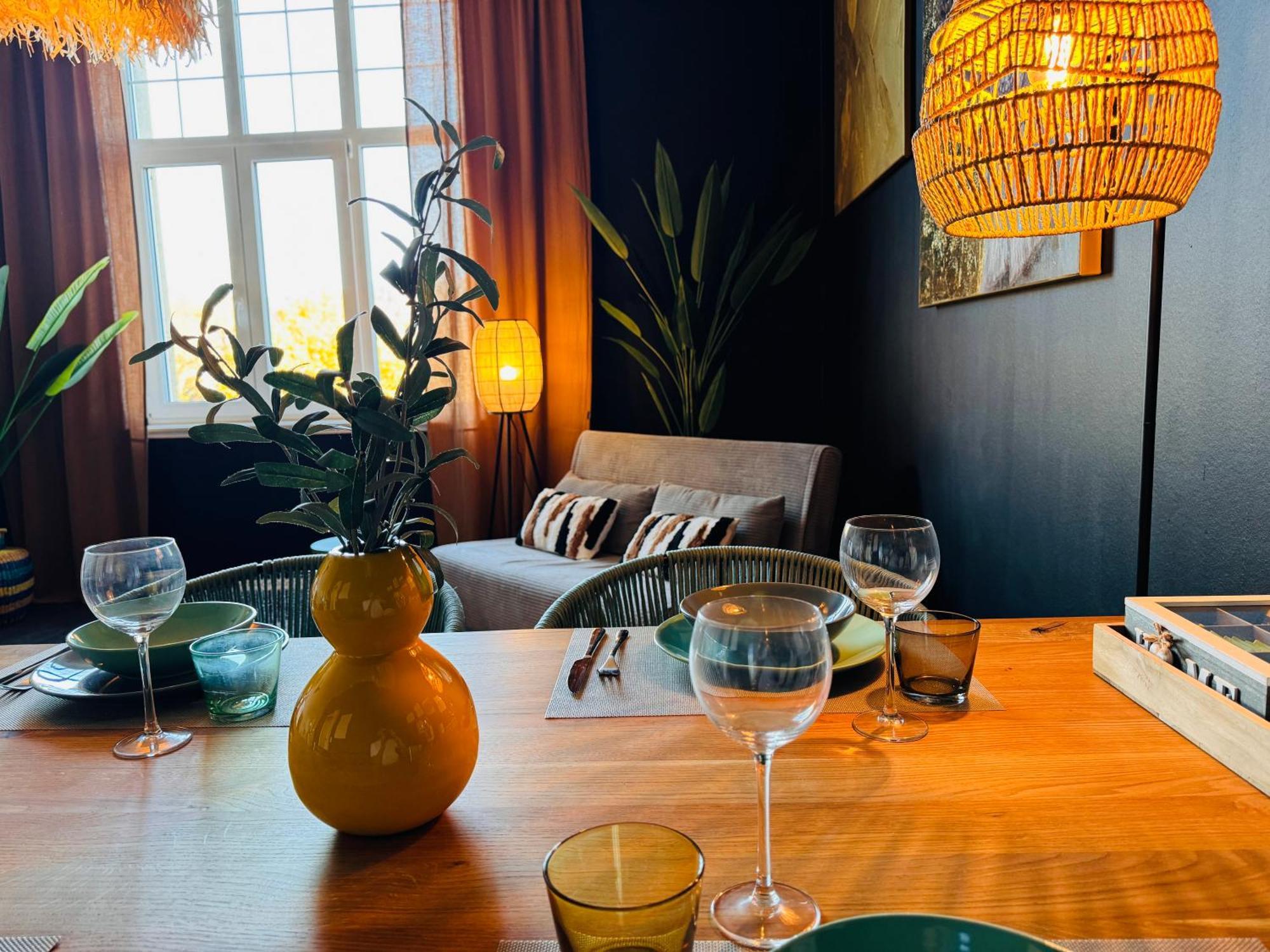 Klassen Stay - Designer Altbau Apartment Mit 2 Zimmer - Naehe Zentrum Und Rhein Coblenza Esterno foto