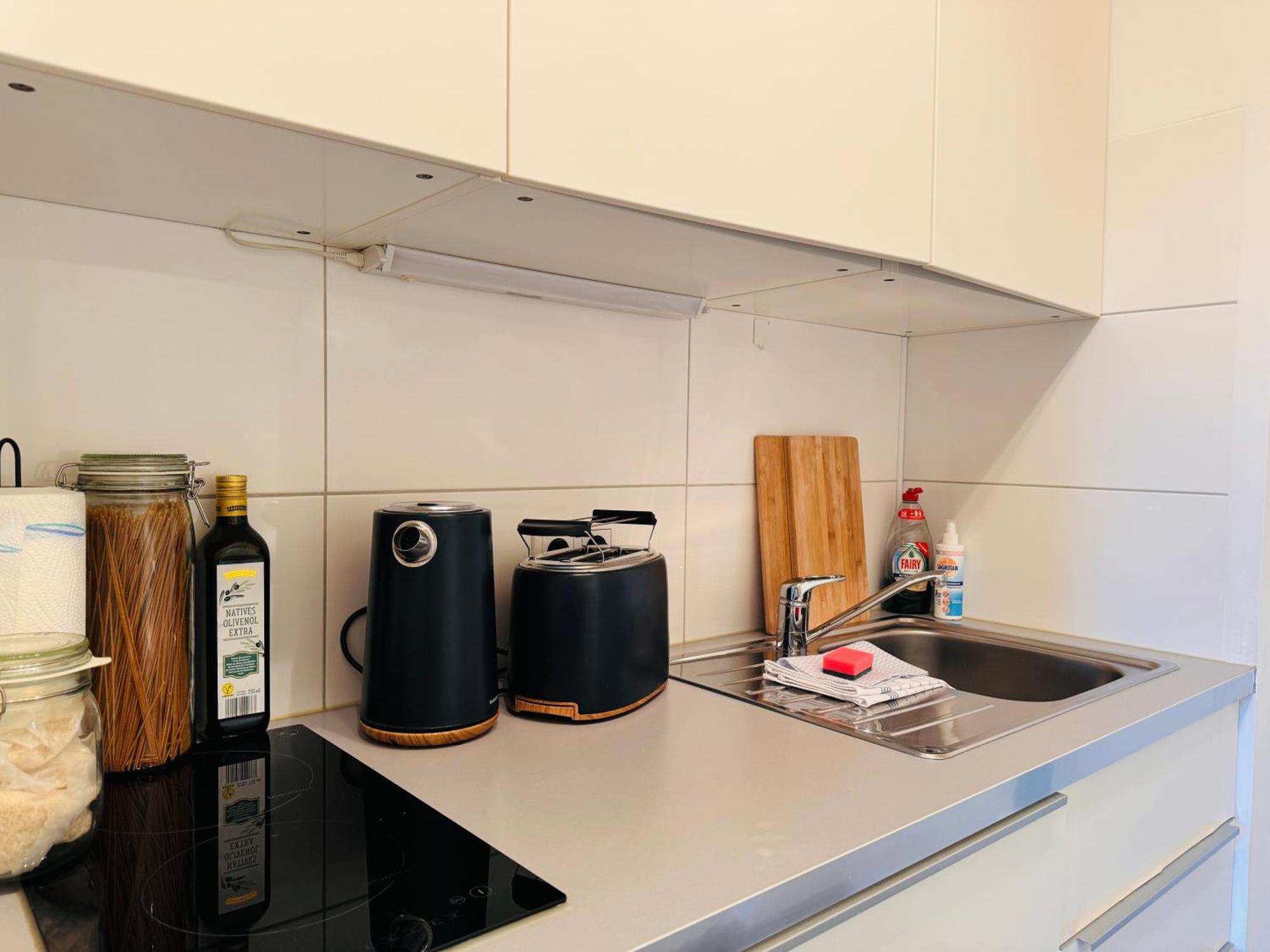Klassen Stay - Designer Altbau Apartment Mit 2 Zimmer - Naehe Zentrum Und Rhein Coblenza Esterno foto
